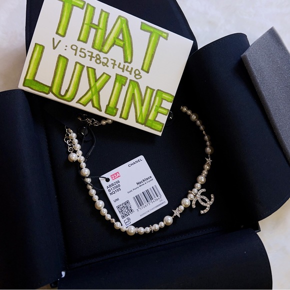 Chanel chocker necklace - Picture 2 of 4